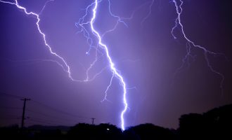 雷