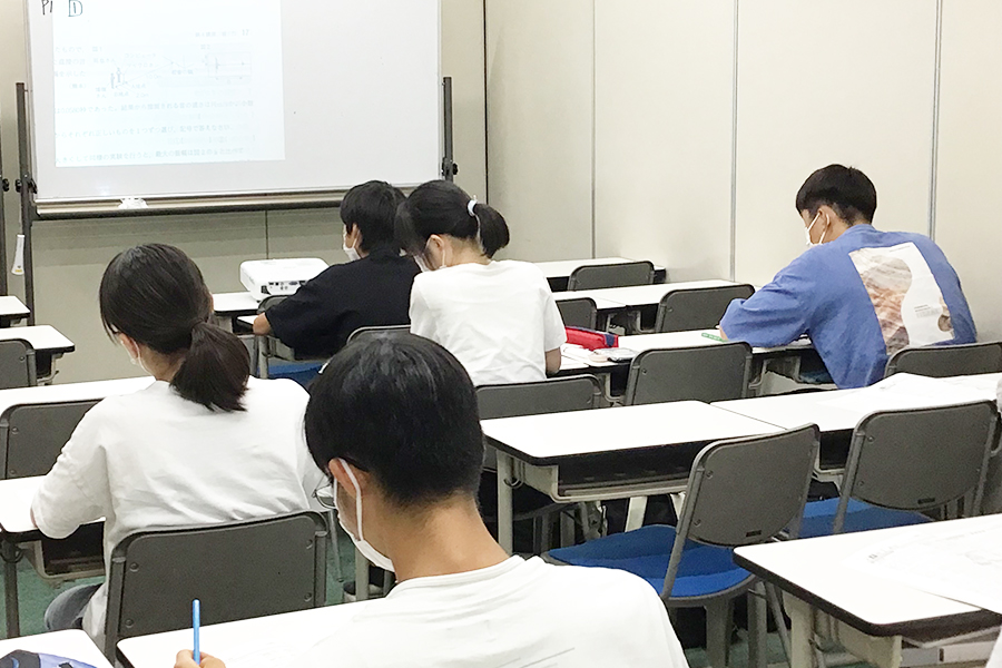 市ヶ尾校の様子